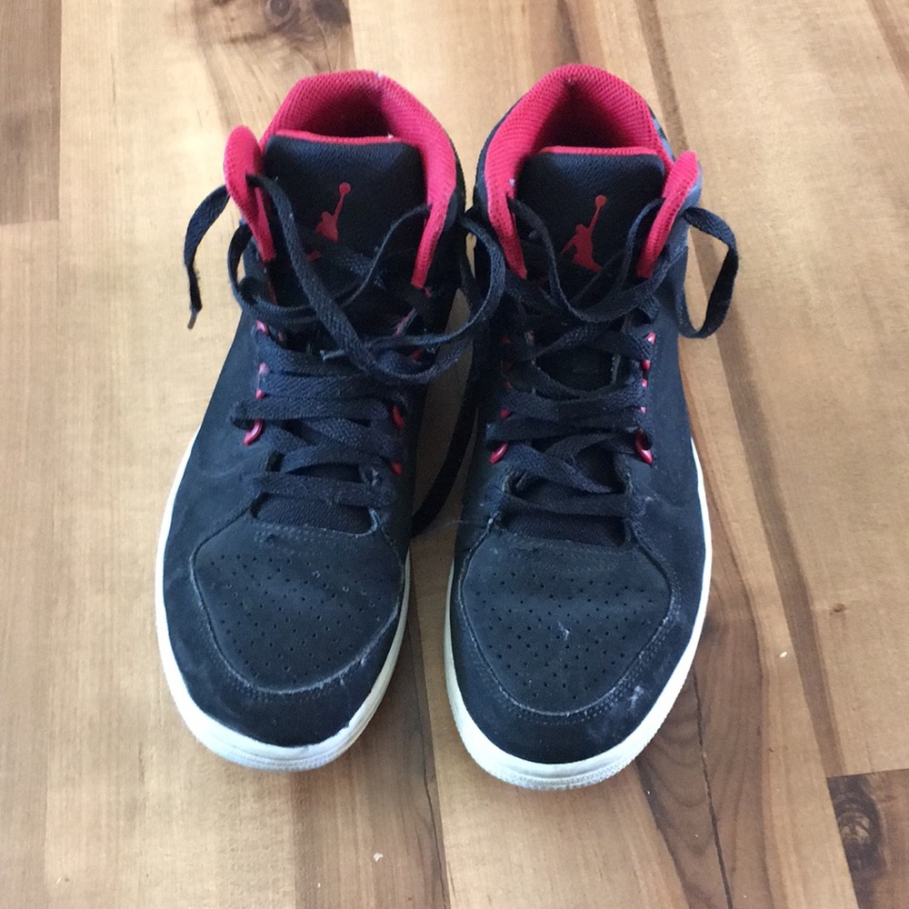 Men’s size 8 Red Nike Air Jordan’s lightly used